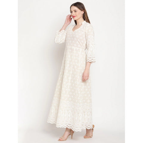 Generic Women's Casual 3/4th Sleeve Embroidered Cotton Kurti (White)